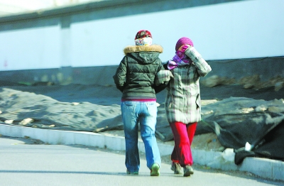 ���롰�ľš� ����ƫů��ͷ�Բ���
