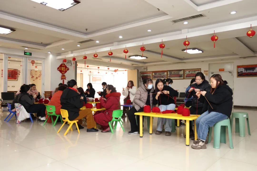 ������ƽ�к���������֯Χ��&nbsp;�´�����ů