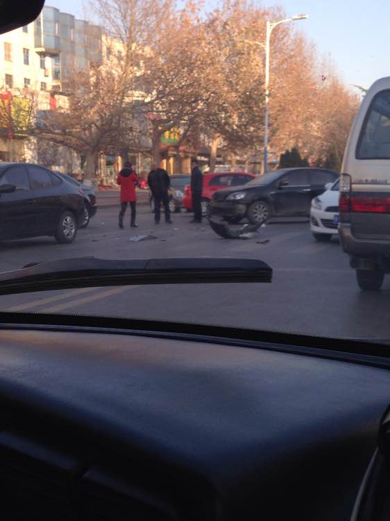 12��20�գ��̳�·�ڷ�������������˰�ȫ��һ��