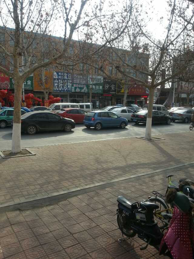 ��Խ��Խ�����ű�·�³��ˣ������ر𲻱�